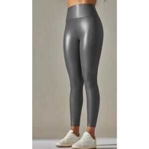 Yogalicious Faux Leather Lady Love Ankle Tight Yoga Leggings Womens M Pavement